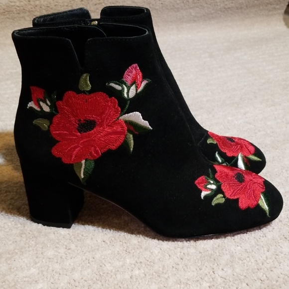 Kate Spade Black Suede Ankle Boots. Size 6 - Picture 5 of 8